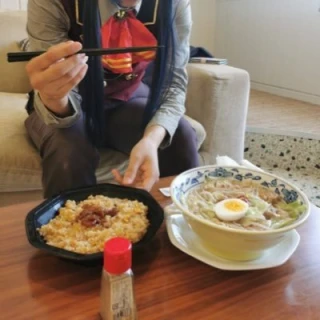 征之助🍜チャーラーをすこれ